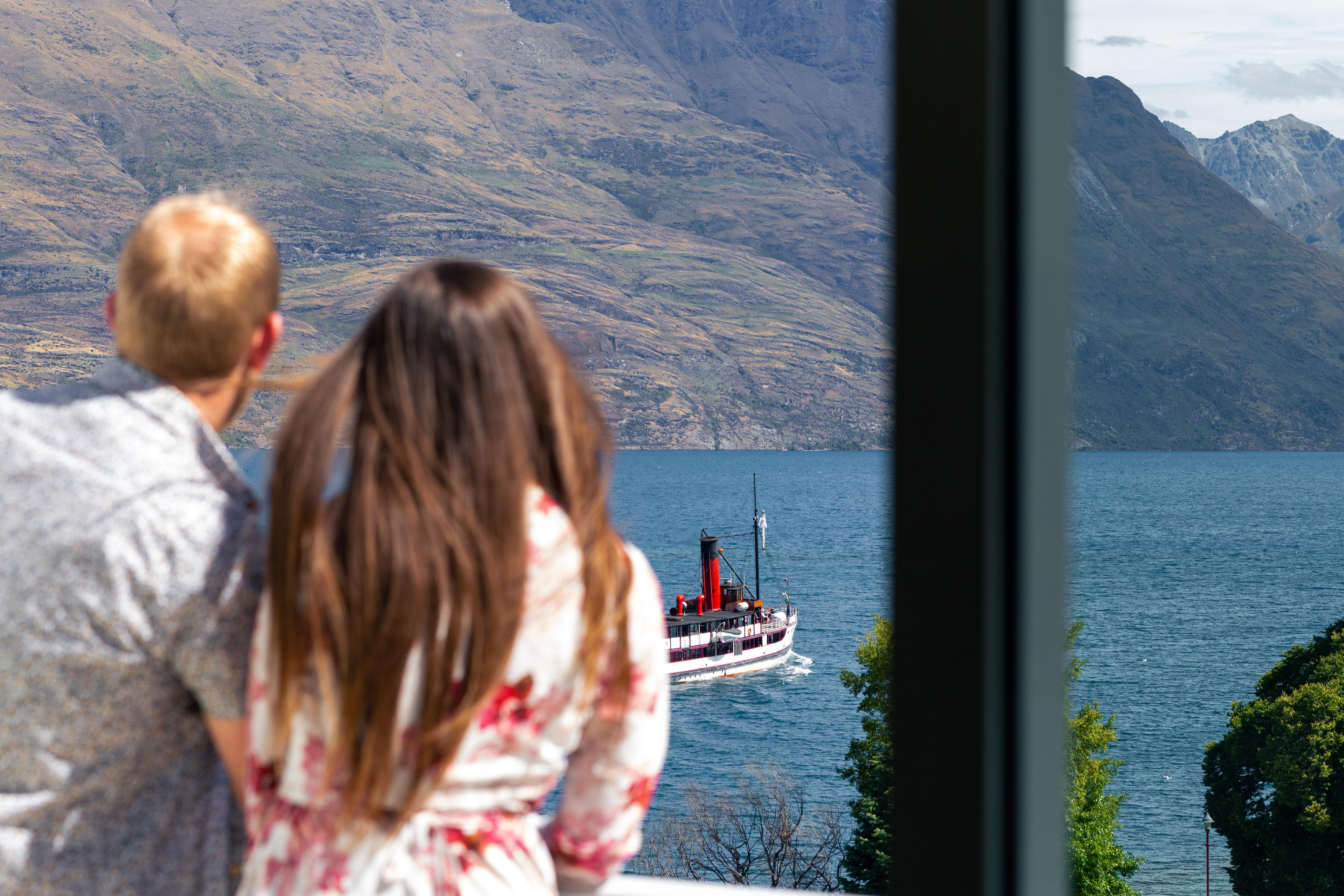 Crowne Plaza Queenstown, An Ihg Hotel Exterior photo