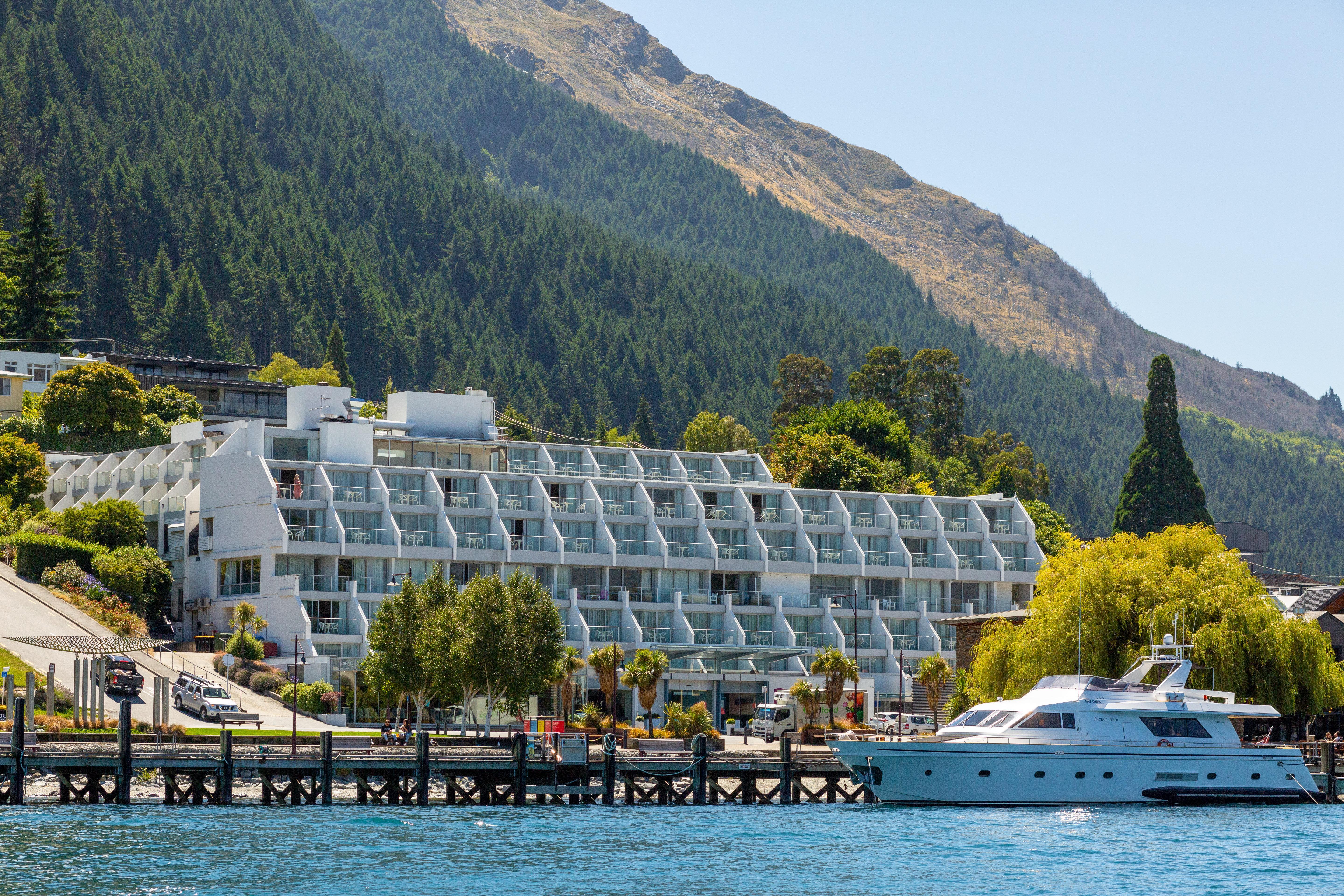 Crowne Plaza Queenstown, An Ihg Hotel Exterior photo