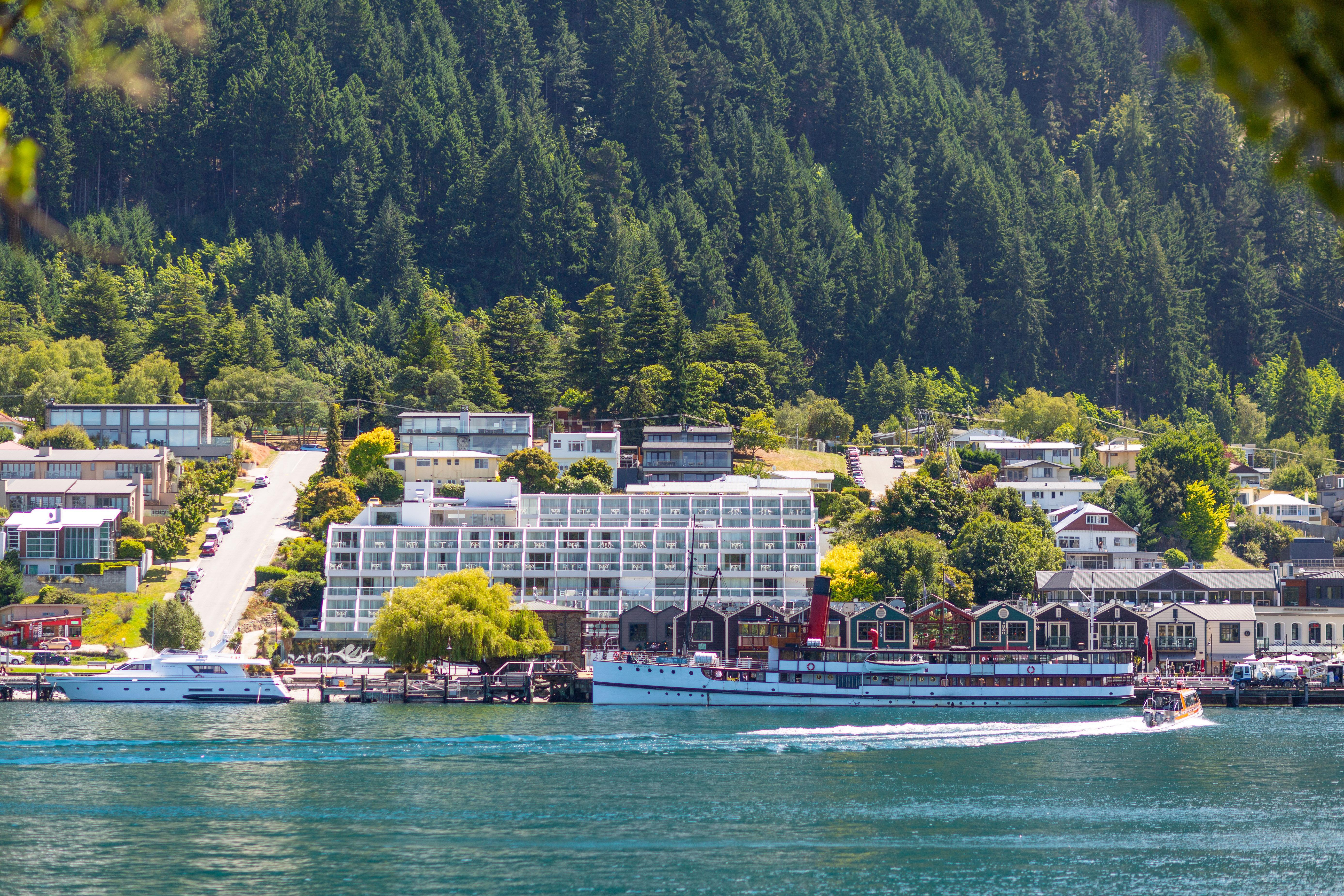 Crowne Plaza Queenstown, An Ihg Hotel Exterior photo