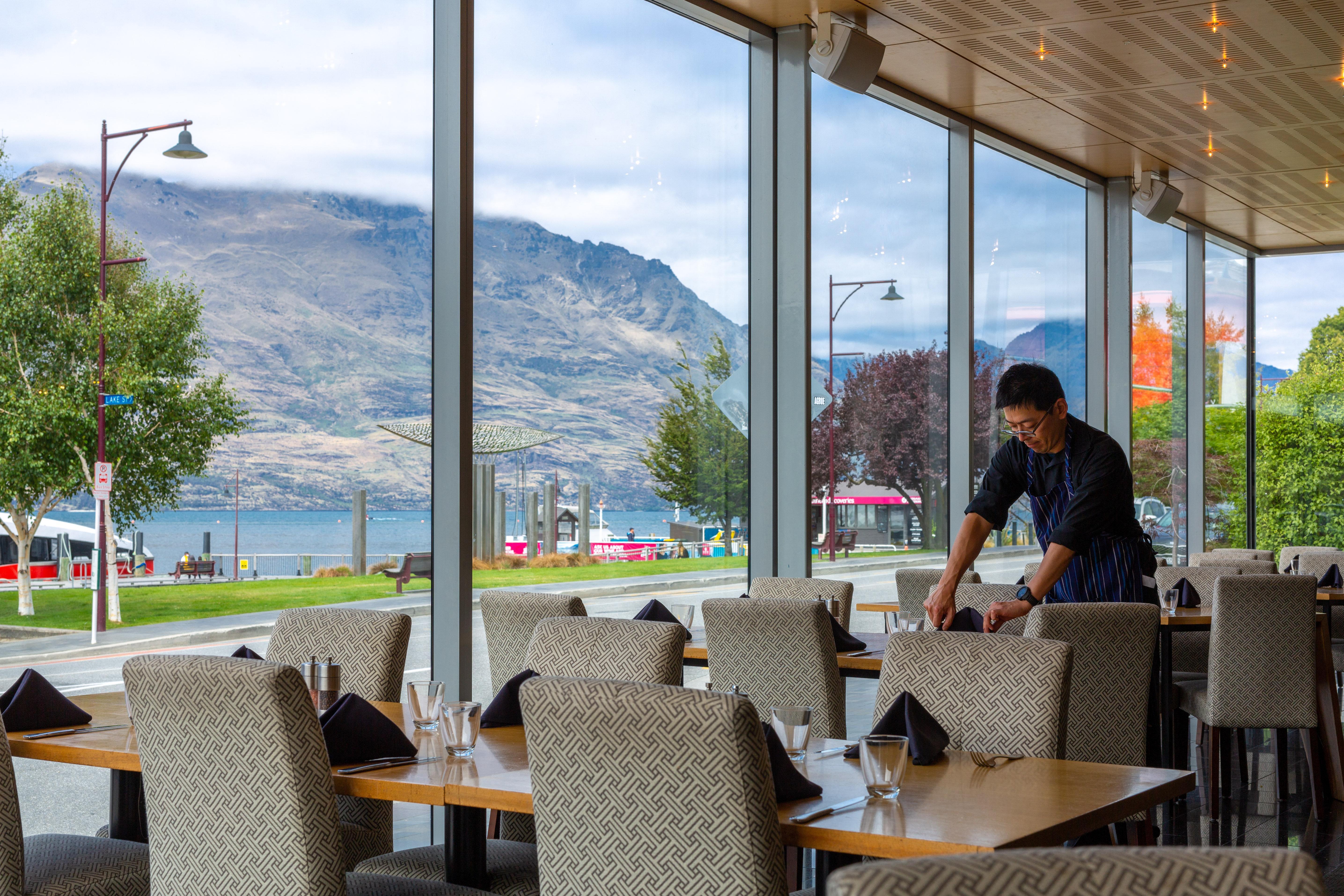 Crowne Plaza Queenstown, An Ihg Hotel Exterior photo