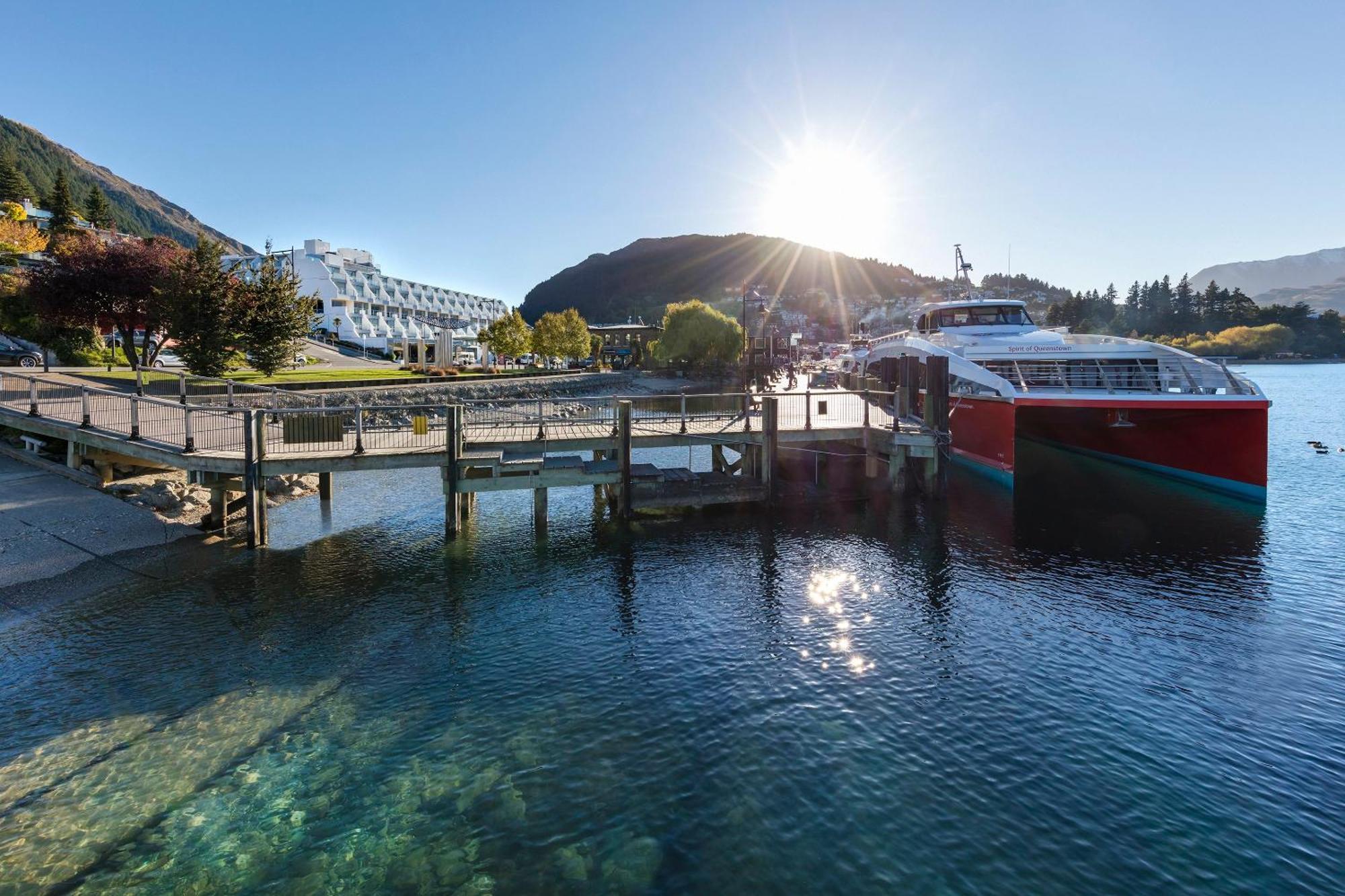 Crowne Plaza Queenstown, An Ihg Hotel Exterior photo