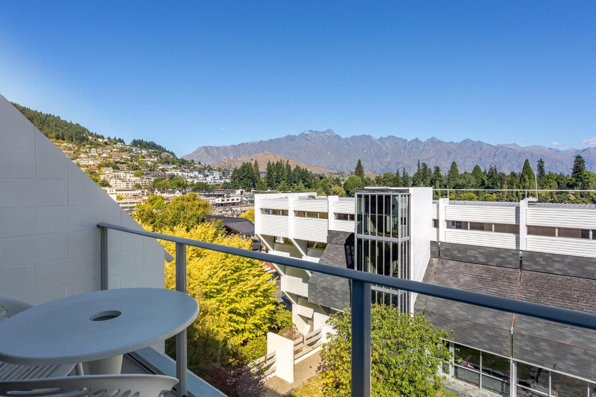 Crowne Plaza Queenstown, An Ihg Hotel Exterior photo